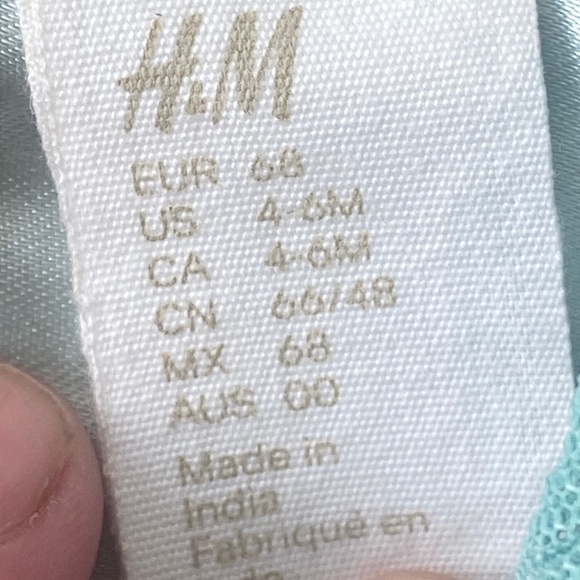 H&M Embroidered Tulle Dress Size 4-6 mon - Picture 6 of 9